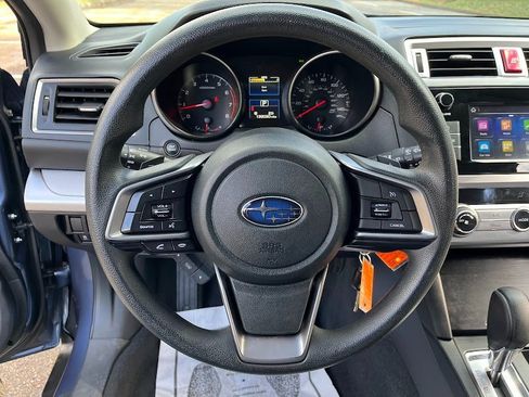 Used 2018 Subaru Outback 2.5i image 12