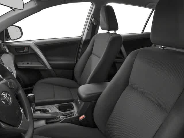 Used 2018 Toyota RAV4 LE FWD image 12