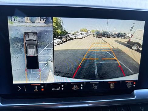 Used 2024 Chevrolet Silverado 1500 LT Trail Boss w/ Convenience Package II image 19