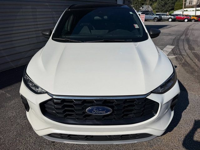 Used 2024 Ford Escape ST-Line w/ Tech Pack #1 AWD/4WD image 12
