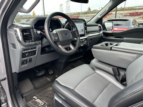 Used 2021 Ford F150 Lariat w/ FX4 Off-Road Package image 9