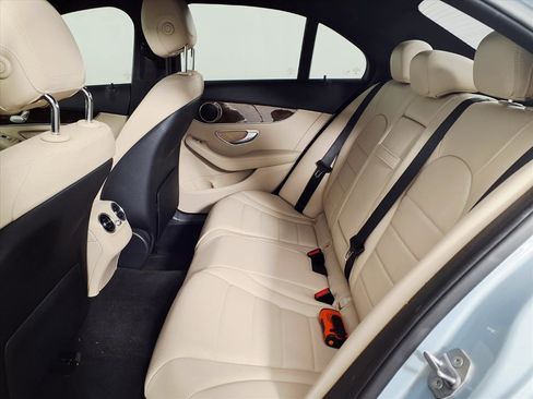 Used 2018 Mercedes-Benz C 300 4MATIC Sedan image 13