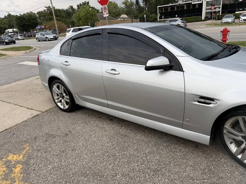Used 2009 Pontiac G8 w/ Premium Package RWD image 11