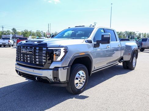 New 2026 GMC Sierra 3500 Denali Ultimate AWD/4WD image 32