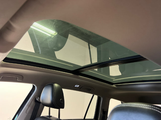 Certified 2024 Volkswagen Atlas SE FWD image 29