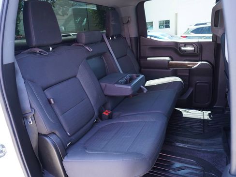 Used 2020 GMC Sierra 1500 Elevation w/ Elevation Convenience Package AWD/4WD image 10