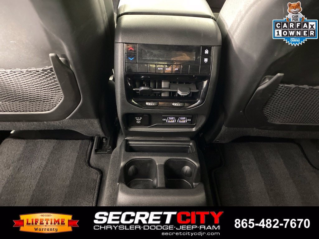 Used 2023 Jeep Grand Cherokee L Laredo AWD/4WD image 26