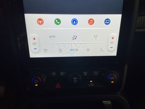 Used 2024 Ford Ranger Lariat w/ Advanced Towing Package image 12