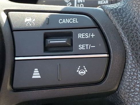 Certified 2023 Honda HR-V LX image 21