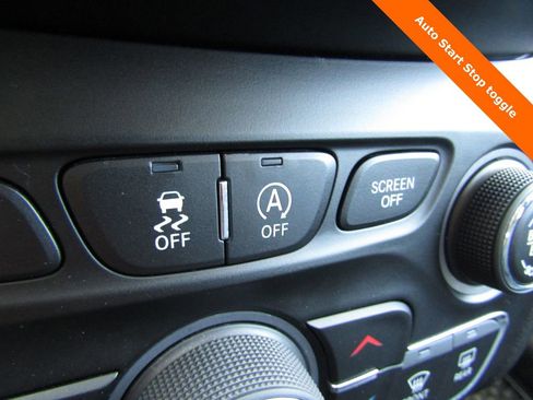 Used 2022 Jeep Cherokee Trailhawk w/ Premium Leather Package image 18