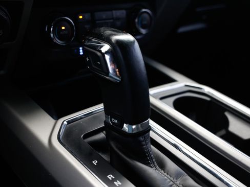 Used 2019 Ford F150 Lariat image 44