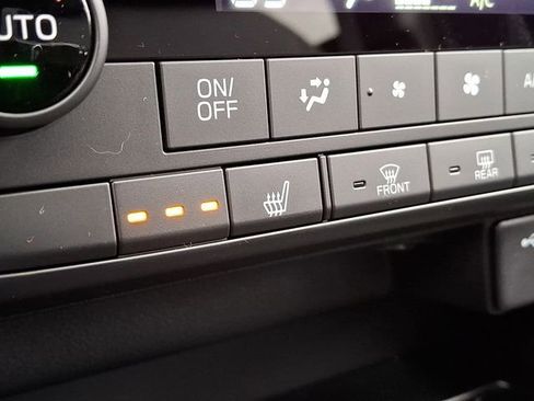 New 2026 Subaru Outback Limited AWD/4WD image 21