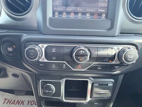 Used 2023 Jeep Wrangler Sport AWD/4WD image 19