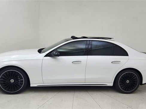 Used 2024 Mercedes-Benz E 450 4MATIC Sedan w/ Airmatic Package image 3