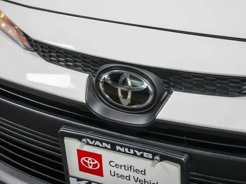 Certified 2023 Toyota Corolla LE image 9