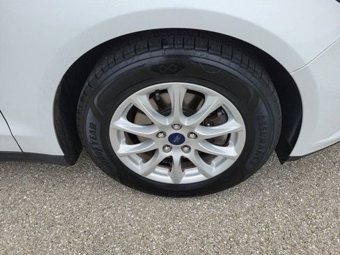Used 2015 Ford Fusion S FWD image 11