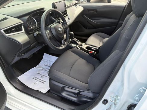 Used 2022 Toyota Corolla LE FWD image 25