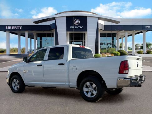 Used 2022 RAM 1500 Classic SLT w/ Electronics Group AWD/4WD image 7