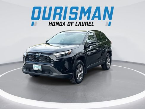 Used 2024 Toyota RAV4 XLE w/ Convenience Package AWD/4WD image 4