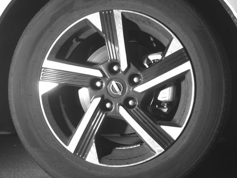 Used 2025 Nissan Sentra SV image 13