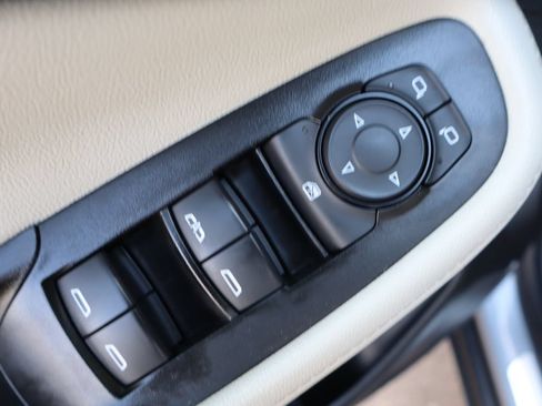 Used 2023 Buick Encore GX Preferred w/ Cold Weather Comfort Package FWD image 27