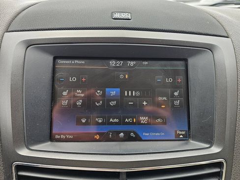 Used 2013 Lincoln MKT AWD image 15