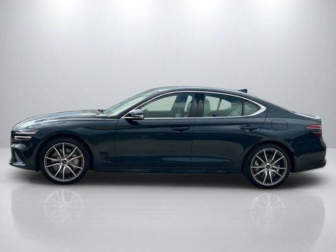Used 2024 Genesis G70 2.5T image 8