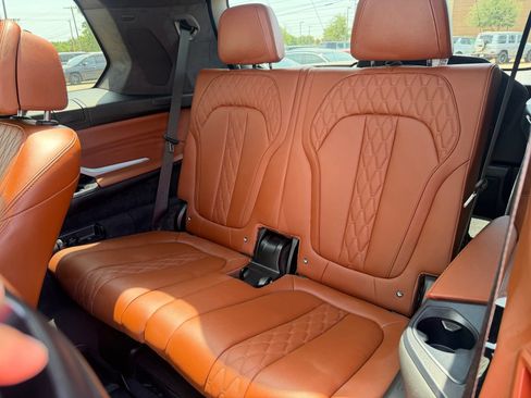 Used 2022 BMW X7 M50i AWD/4WD image 23