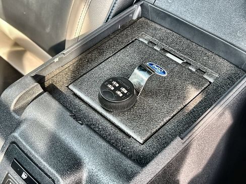 Used 2021 Ford Bronco Wildtrak AWD/4WD image 19