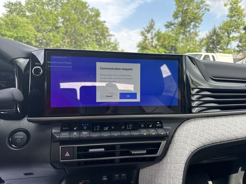 New 2025 Toyota Camry XLE w/ Premium Plus Package FWD image 19
