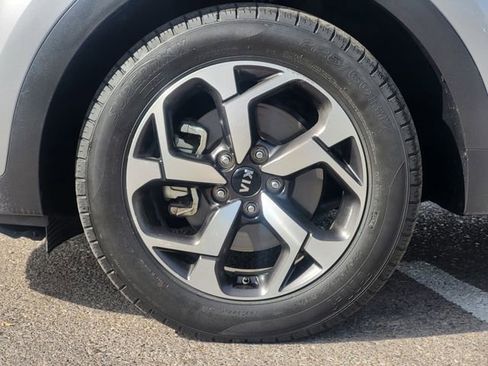 Used 2021 Kia Sportage LX image 7