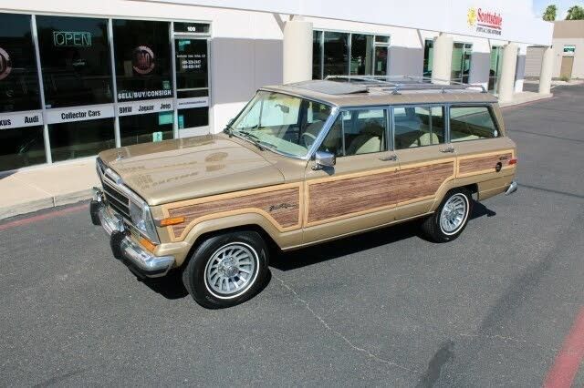 Used 1990 Jeep Grand Wagoneer AWD/4WD image 11