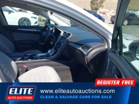 Used 2015 Ford Fusion S image 10