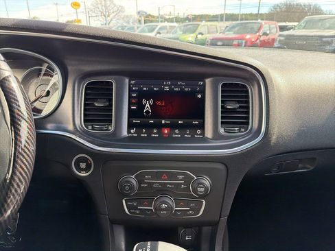 Used 2018 Dodge Charger R/T image 29