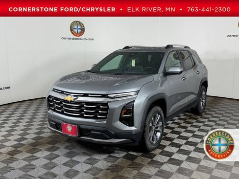 Used 2025 Chevrolet Equinox LT w/ Convenience Package II AWD/4WD image 1
