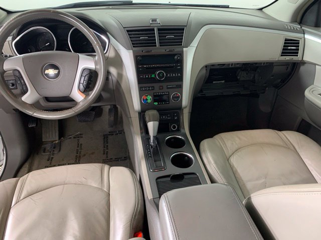Used 2009 Chevrolet Traverse LT AWD/4WD image 2