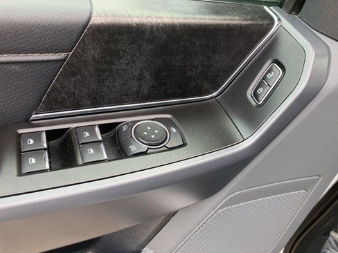 Used 2022 Ford F150 XLT w/ Equipment Group 302A High image 10