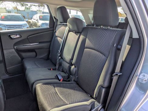 Used 2015 Dodge Journey American Value Package w/ Flexible Seating Group image 24