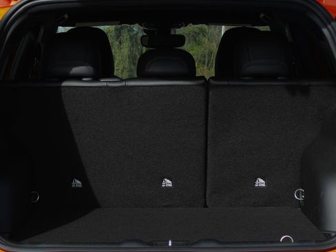 New 2026 Jeep Compass Latitude image 11