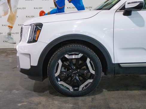 Used 2025 Kia Telluride S AWD/4WD image 17