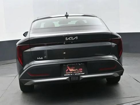 Used 2025 Kia K4 FWD image 8