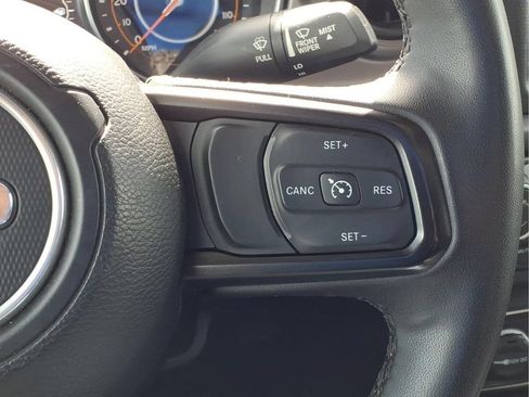 Used 2023 Jeep Gladiator Sport AWD/4WD image 25