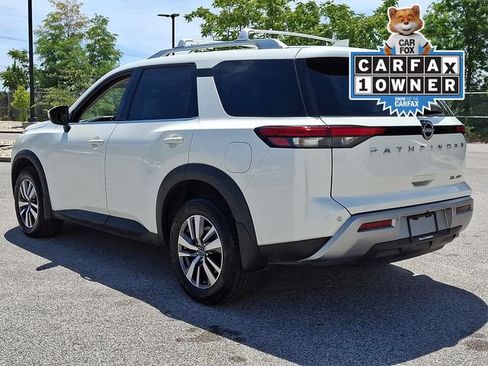 Used 2023 Nissan Pathfinder SL AWD/4WD image 7