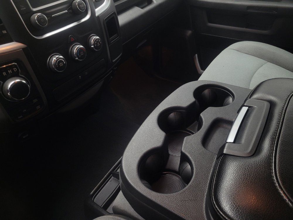 Used 2021 RAM 1500 Classic SLT AWD/4WD image 26