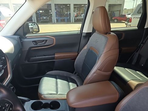Used 2023 Ford Bronco Sport Outer Banks w/ Tech Package AWD/4WD image 7