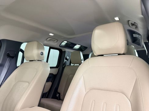 Used 2021 Land Rover Defender 110 S image 24