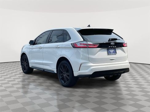 Used 2022 Ford Edge ST-Line w/ Cargo Accessory Package image 5