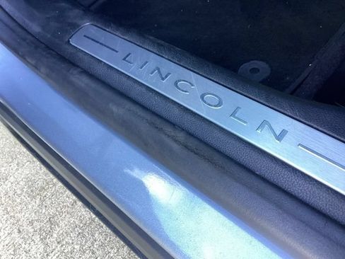 Used 2021 Lincoln Corsair AWD w/ Premium Package image 25