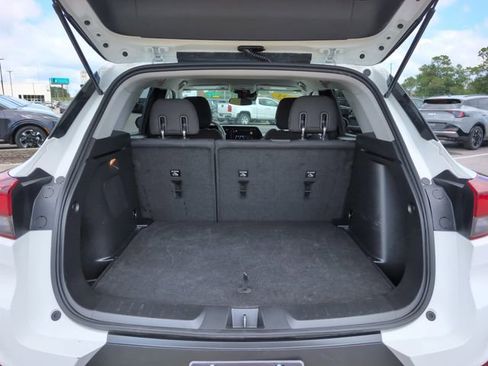 Used 2025 Chevrolet TrailBlazer LT AWD/4WD image 6