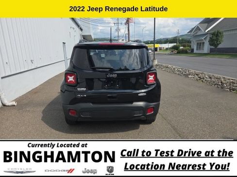 Used 2022 Jeep Renegade Latitude w/ Convenience Group AWD/4WD image 5